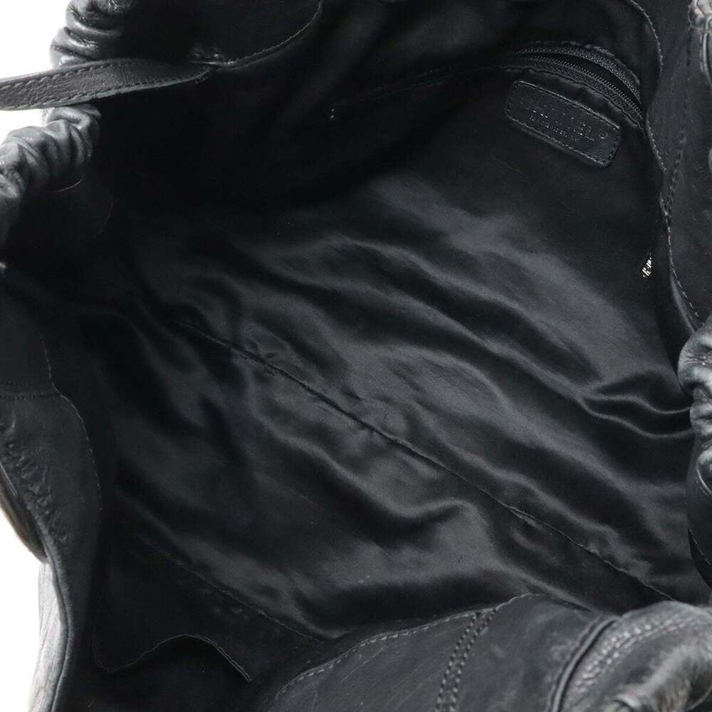 CHANEL Black Leather Shoulder Bag - Picture 7 of 10
